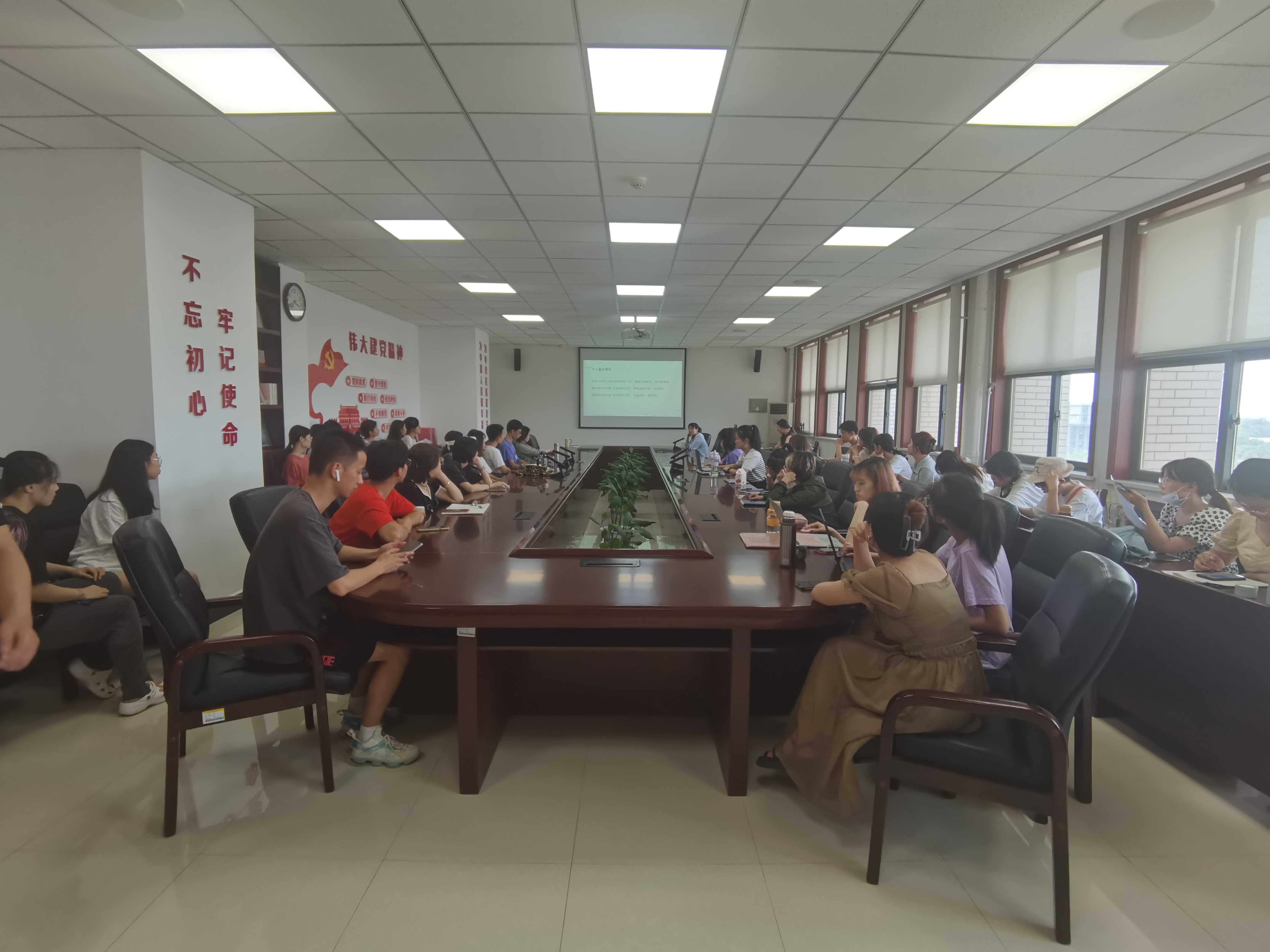 61f10496609f4a7cbc7727042a2a1ee2.jpg 61f10496609f4a7cbc7727042a2a1ee2.jpg