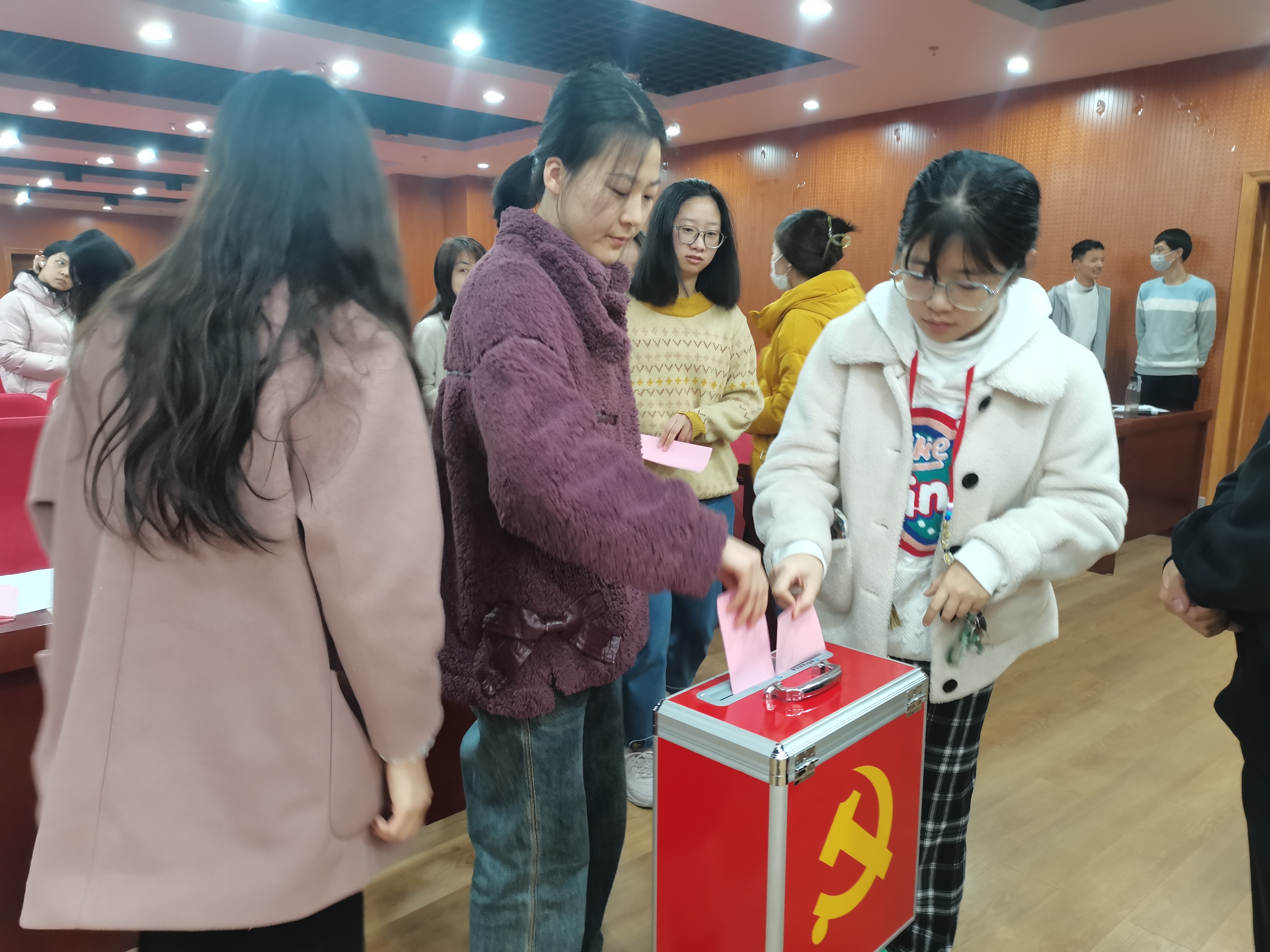 8c8a97f96795488cb78a358d8f00bf1e.jpg 8c8a97f96795488cb78a358d8f00bf1e.jpg