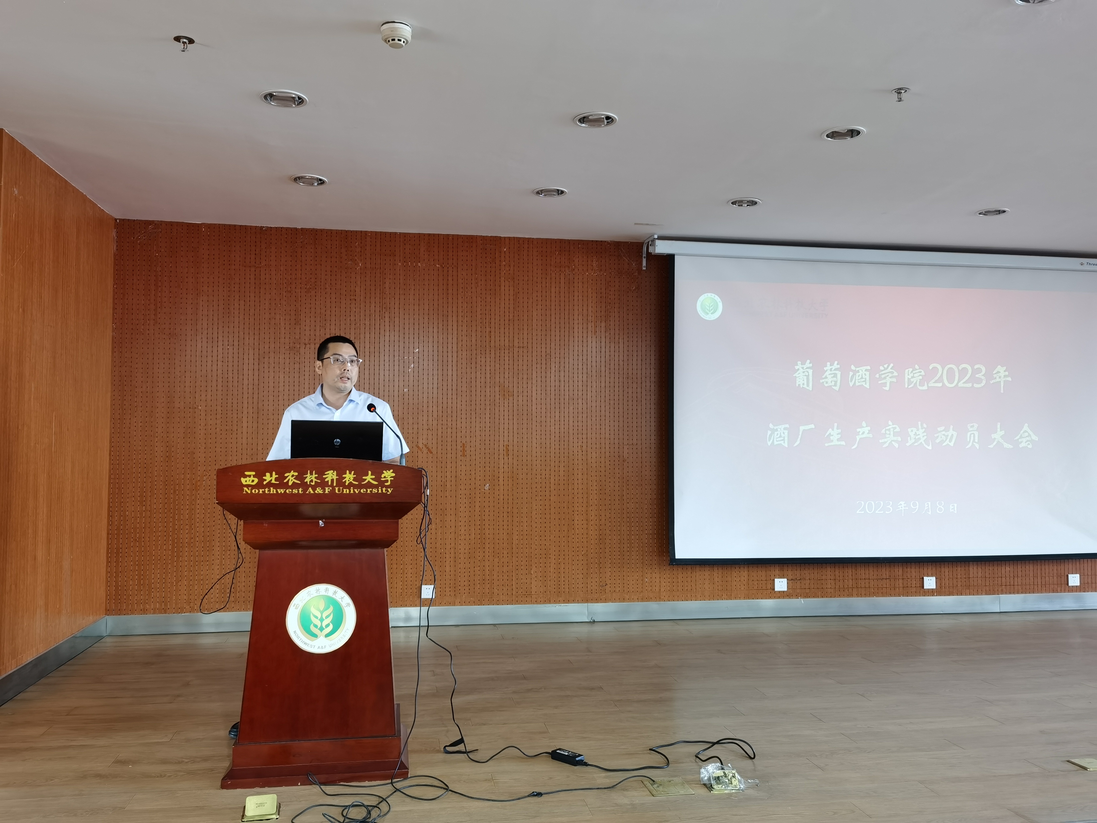 27ec04a7727149f09e96b6e3971a057f.jpg 27ec04a7727149f09e96b6e3971a057f.jpg